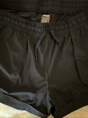 Black women Elastic Waist Shorts size XL